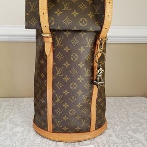 Louis Vuitton Monogram Bucket GM with Pouchette